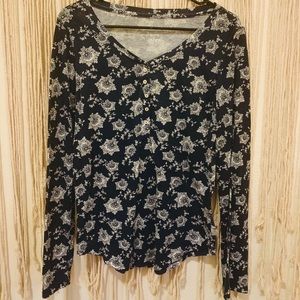Aeropostale long sleeve printed shirt